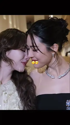 พี่ไม่ให้รับรางวัลคู่ ก็ประกาศออกสื่อไปเลยสิคะ👀🤭 สไตล์คนคลั่งรัก พี่หลิงน้องออม #LingOrmxWeiboCultureNight #lingorm #หลิงออม #ormkornnaphat  #linglingkwong 