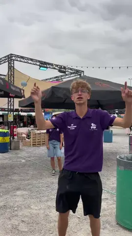 n’oubliez de venir rire avec nous 🥸💜 #aubel #cestlafete #fetedevillage #fetepop #comite #fetedevillage #chapiteau #trendingsong #tren 