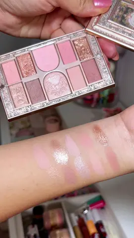 Makeup vintage ✨🎀🪞 Fique atento às novidades pesquisando e seguindo Chic Beauty Brands Collection Store na SHEIN  Use 25BBRjosielyysousa820 para ganhar descontos! @SHEIN @SHEIN Brasil   #SHEINtrends #sheinbeautyfinds #sheinpartner #SHEINforAll