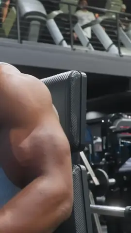 “Unreal!” 💪 Witnessing next-level clean reps. Respect! Can they match the last record? 🔥 #fitnessmotivation #gymgoals #strengthtraining #bodybuilding #fitnessmotivation #gymgoals #strengthtraining #bodybuilding