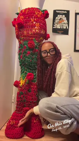 🌹🌹🌹#chelseab #onthisday #roseinharlem #teyanataylor #crochet 