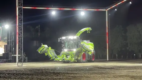 CLAAS JAGUAR 1000 series launch #fy #arnolds #claas #jaguar #new #chopper #cali #reviel #luanch #1200 #foryou 