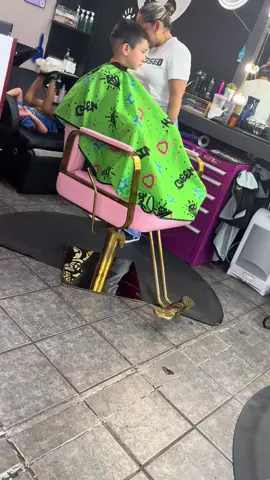 ✨ JJ is 5 years old and has non-verbal autism. We are so blessed that, despite his diagnosis, he has no sensory issues. Here he is, calmly and patiently getting his haircut 💇‍♂️💙. I truly thank stem cells for making this possible 🙏 #AutismAwareness #StemCells #Blessed #autismacceptance #fypシ 