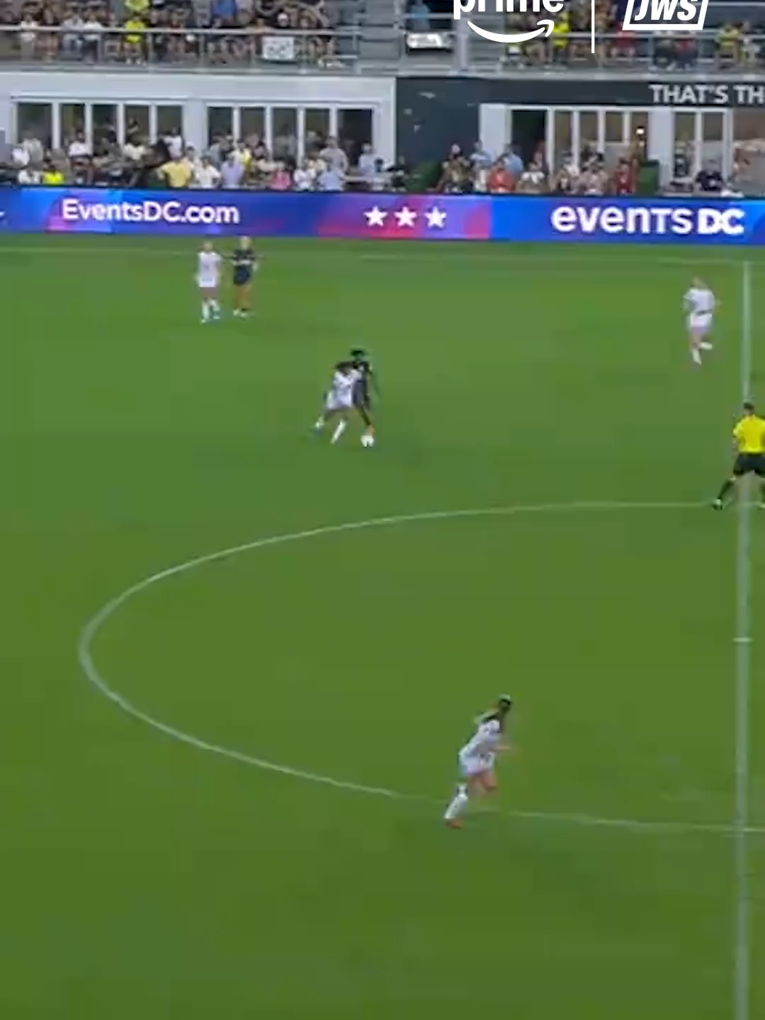 Rosemonde Kouassi scores the 100th minute equalizer with the last touch of the game 🤯 Presented by @primevideo #nwsl #soccertiktok #Soccer #womenssports #athlete