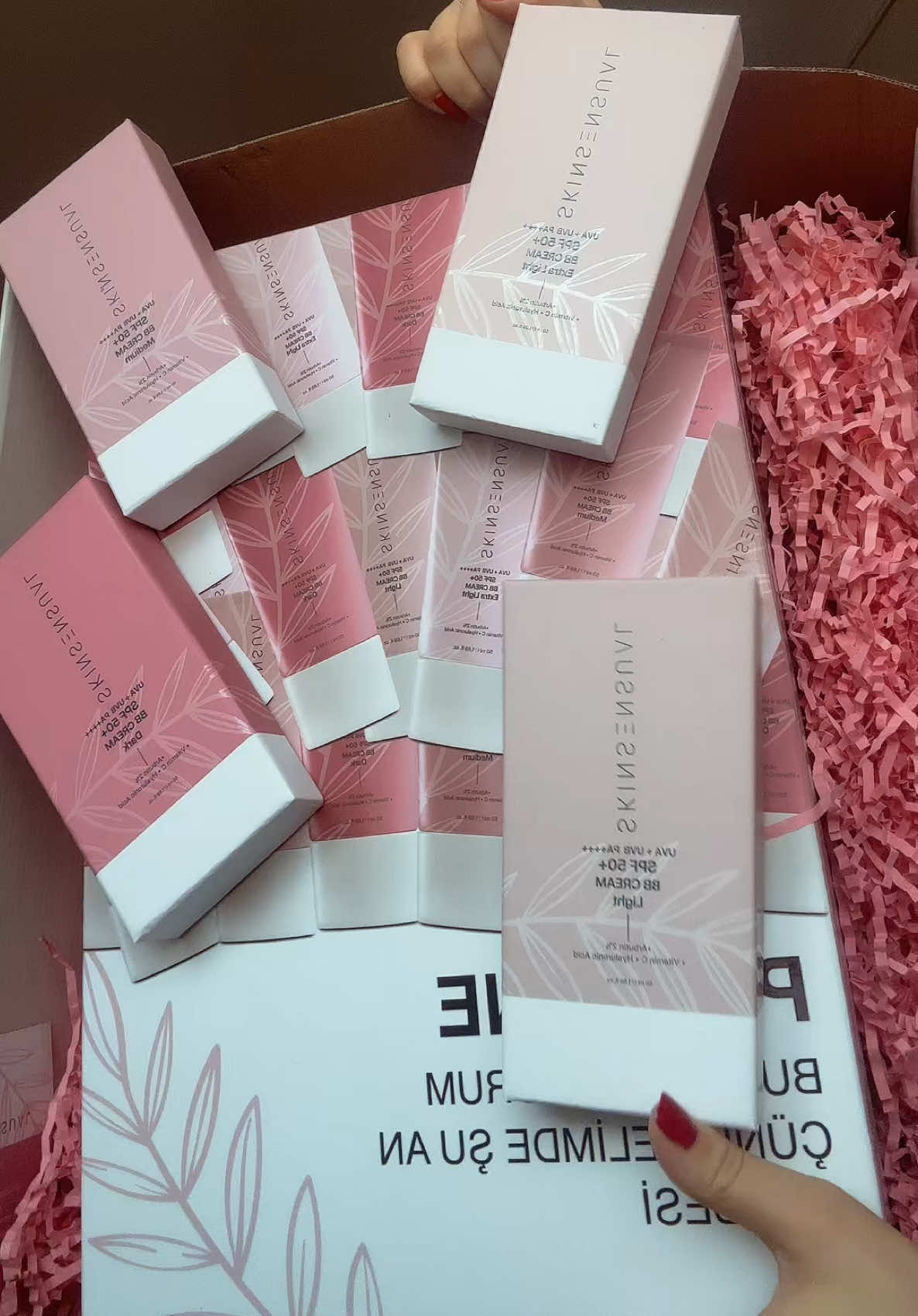 Yaz için kurtarıcı 🤌🏻🤌🏻🤌🏻 #skinsensual #bbkrem #ürüninceleme #ürünönerisi #üründeneme @Skin Sensual @Diep Digital 🩷🩷🩷