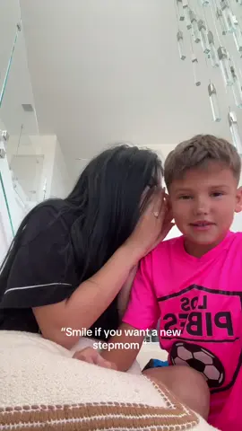 I think we can safely say he does NOT want a new stepmom 😅😅