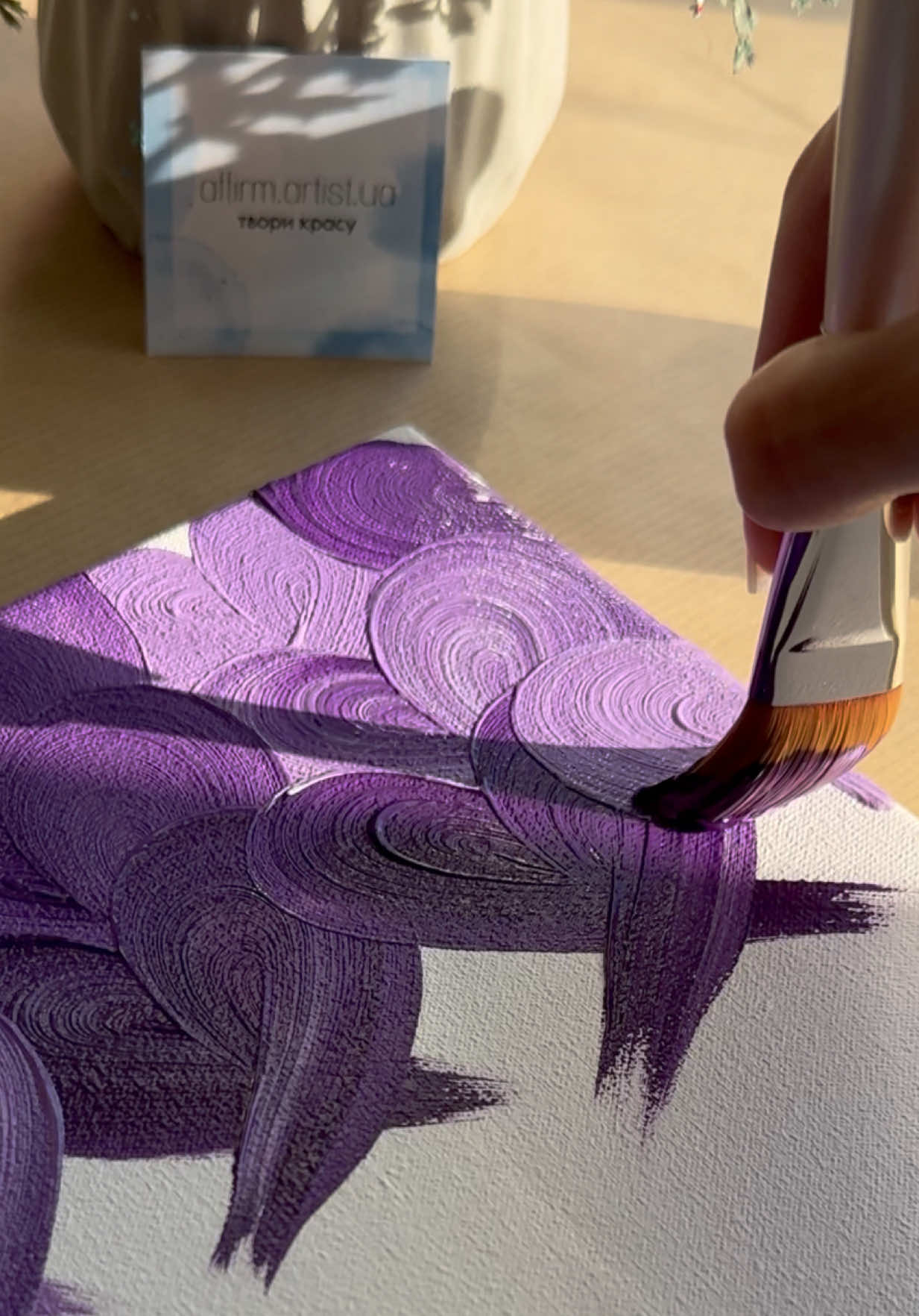 The painting with this design and these exact shades received a huge response on my Instagram 🤗 So today I want to show you how I create it 💜🤍 For this painting you will need: ▪️A canvas of any size ▪️Three colors: lavender, purple, and white ▪️A synthetic brush, size 24 ▪️And a good mood 😁 Create and share your results! I’d love to see them 🫂 inst : affirm.artist.ua  #art #affirmartistua #abstractart #heartart #arttherapy 
