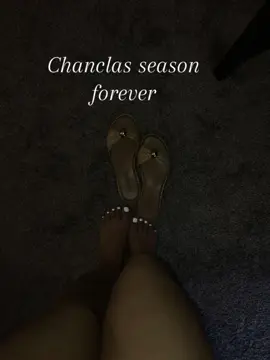 #chanclas #fyp #viral #whitetoes #latinas