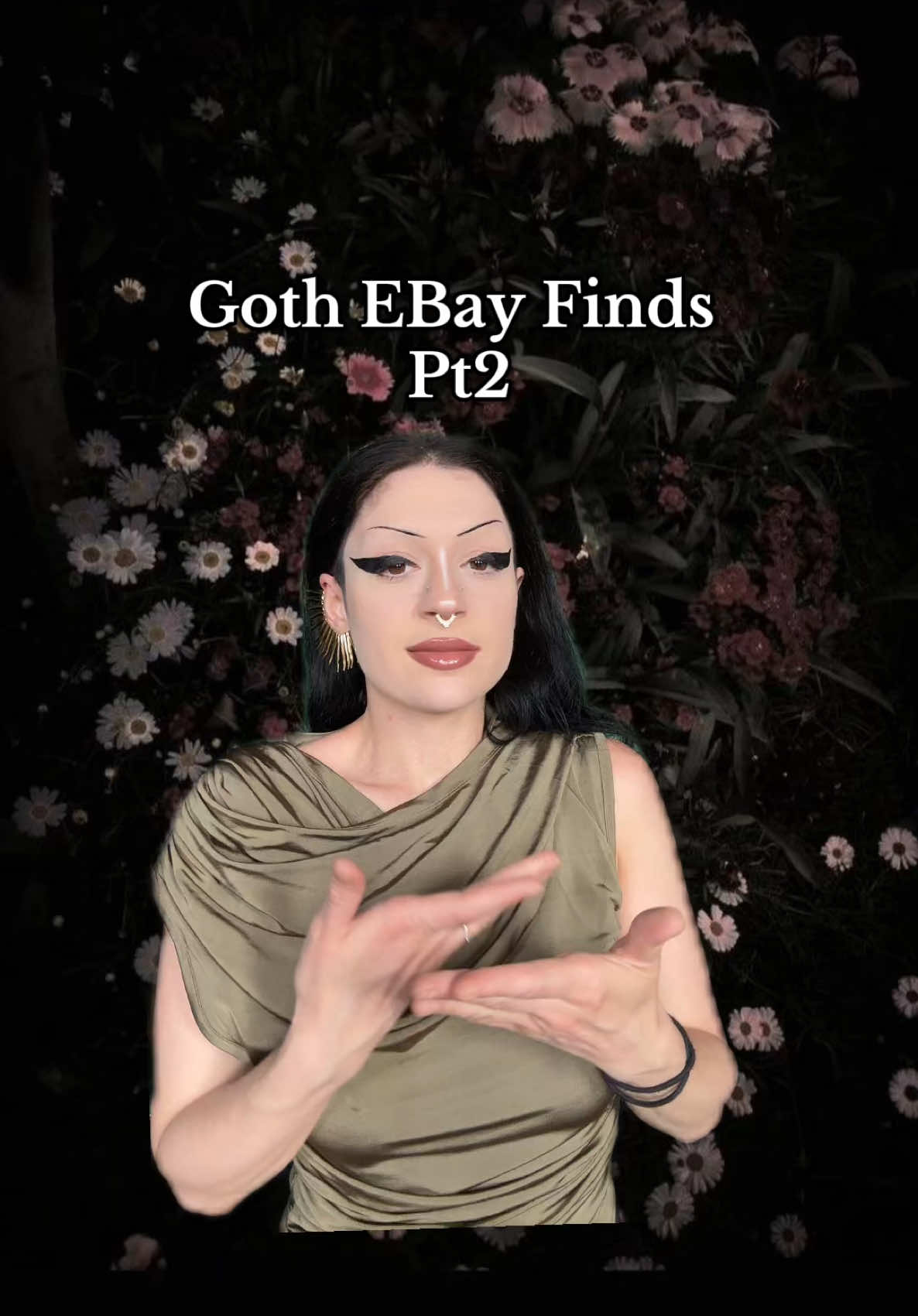 #greenscreen I am just a girl bed rotting on eBay #thrifttok #gothgirl #gothfashion 