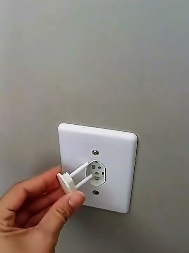 24 Protetor de Tomada Tampa Bebê Segurança Contra Choque Elétrico #protetordetomada #tomada #bebe #tomada #acheinashopee 