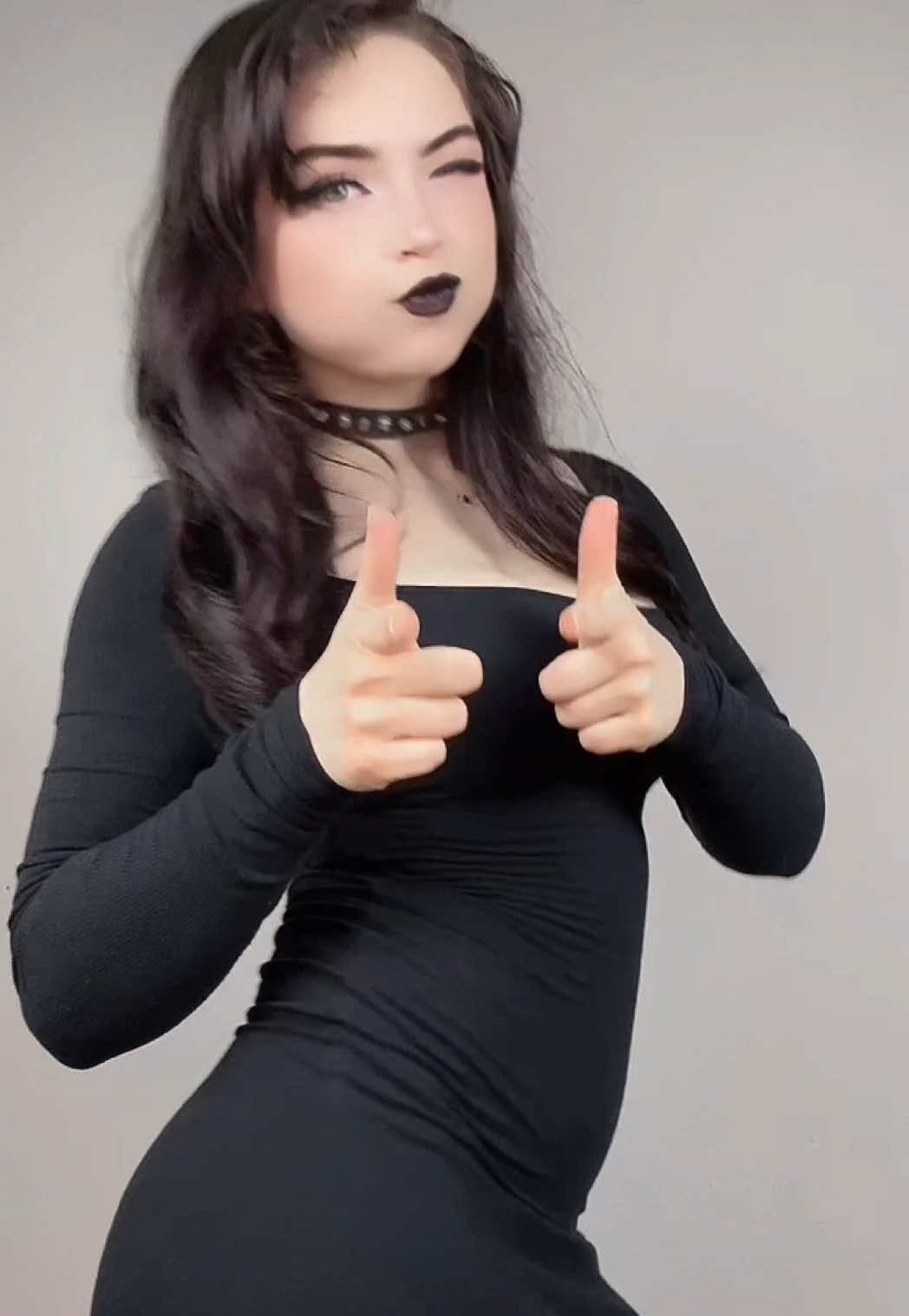 Ignore my silly faces 😩🥲 #gothic #gothgirl #foryou #dance #alt 