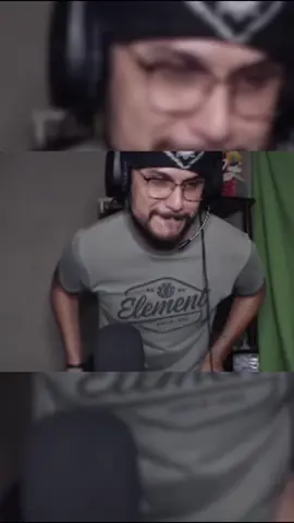 Criatura hace emotiza 🤪#clip #AmongUs #gaming #gamer #creatorsearchinsights 