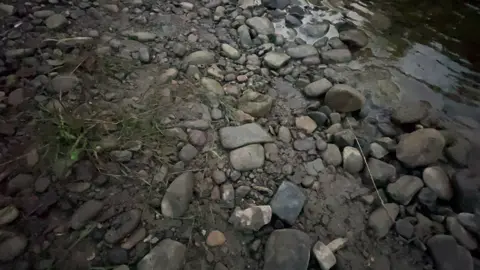 …,??15)0