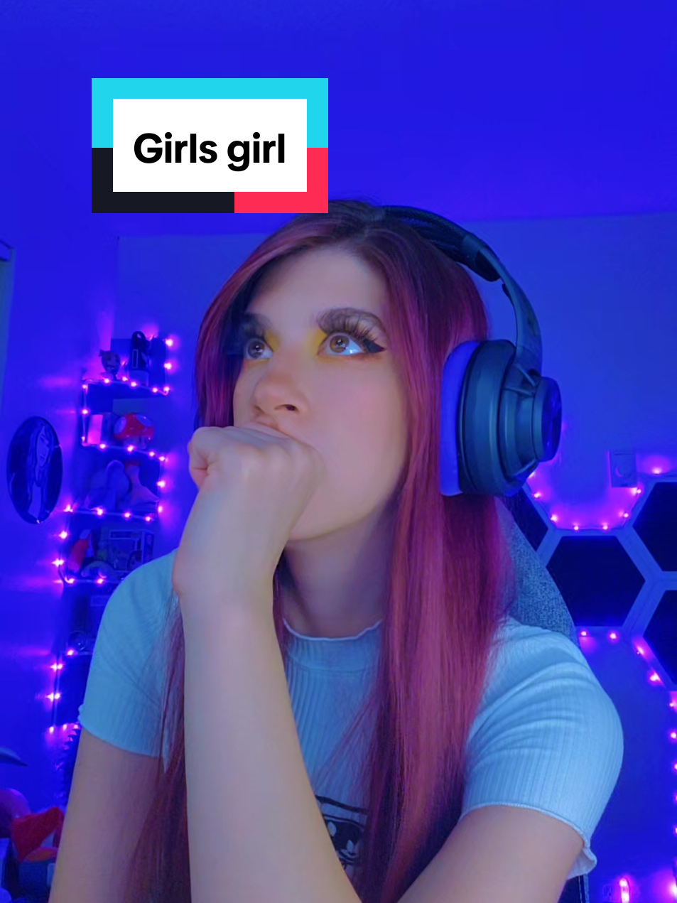 Who runs the world? Girls PERIOTTTT (sorry boys... Kinda) #GamerGirl #gamerchick #gaming #gamer 