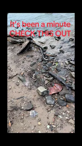 It’s been a minute since I have found anything….Then Lighting struck… #lighing #river #hunting #lookwhatifound #amazing 