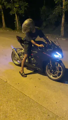 Test dulu 🖐️🤪 #cbr250rrnew #rrsquadkarawang 