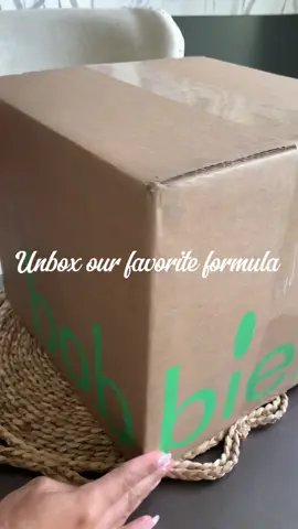 We love getting our favorite formula @BobbieBaby delivered right at our door with our subscription we have never ran out or needed to run to the store for formula since switching to Bobbie. Made the switch since April & couldn’t be happier, babygirl loves it🫶 #babyformula #bobbieformula #babyessentials #fyp #unboxingvideos 