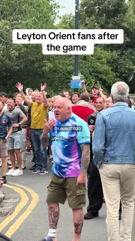 Leyton Orient Fans after the game towards Stockport County Fans #efl #leagueone #stockportcounty #leytonorient #fyp  @Stockport County 