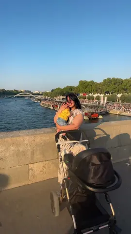 #paris🇫🇷 #france🇫🇷 #LIVEIncentiveProgram 