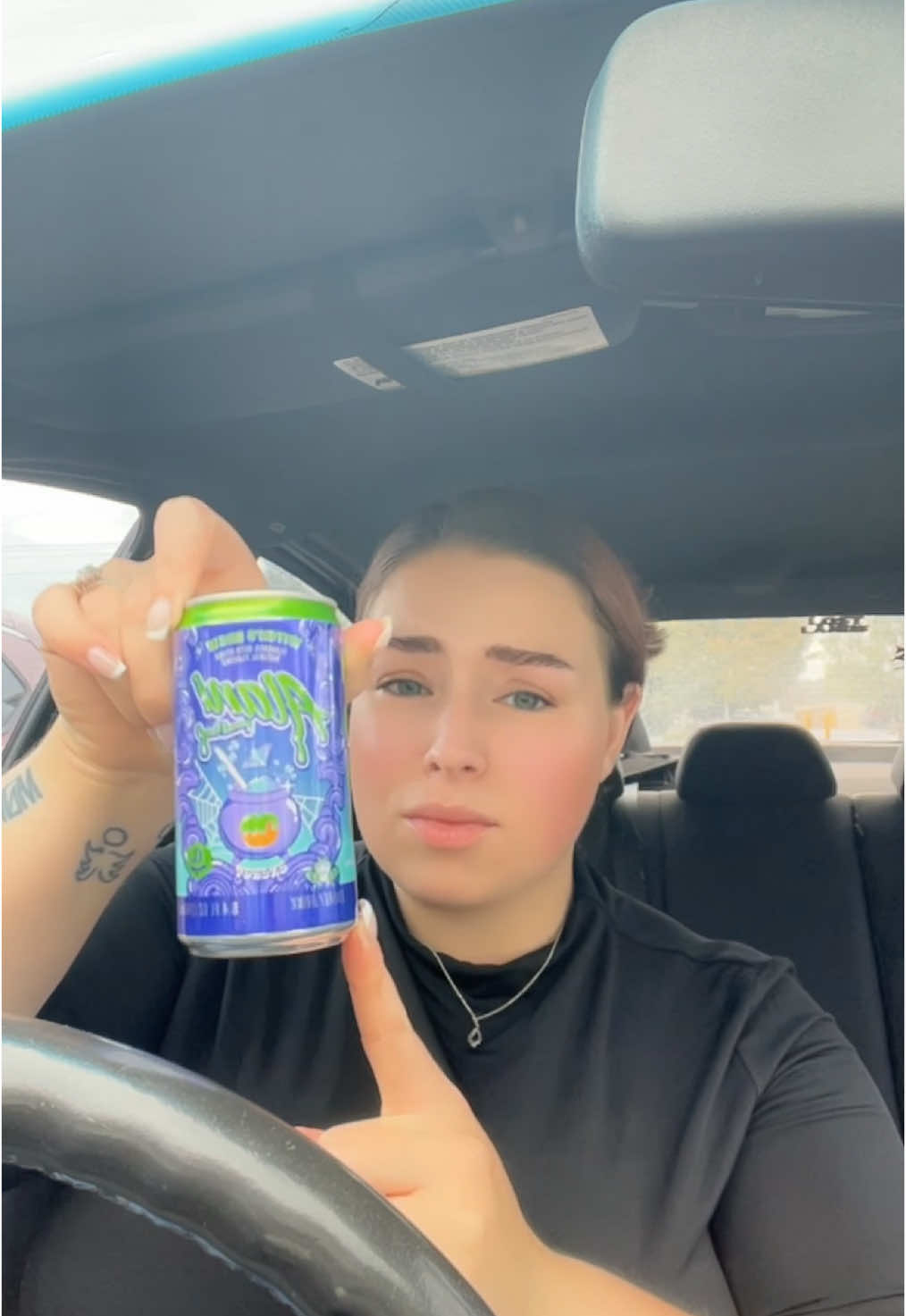 It’s actually so dang good. Holy shi I get the hype.  #alani #alaninu #witchesbrew 