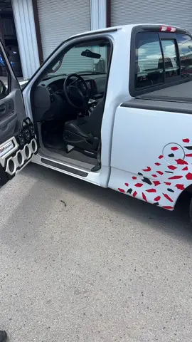 Si andas buscando un sonido para su troca, te podemos recomendar algo para que suene Chingón, Ford Chevy GNC 