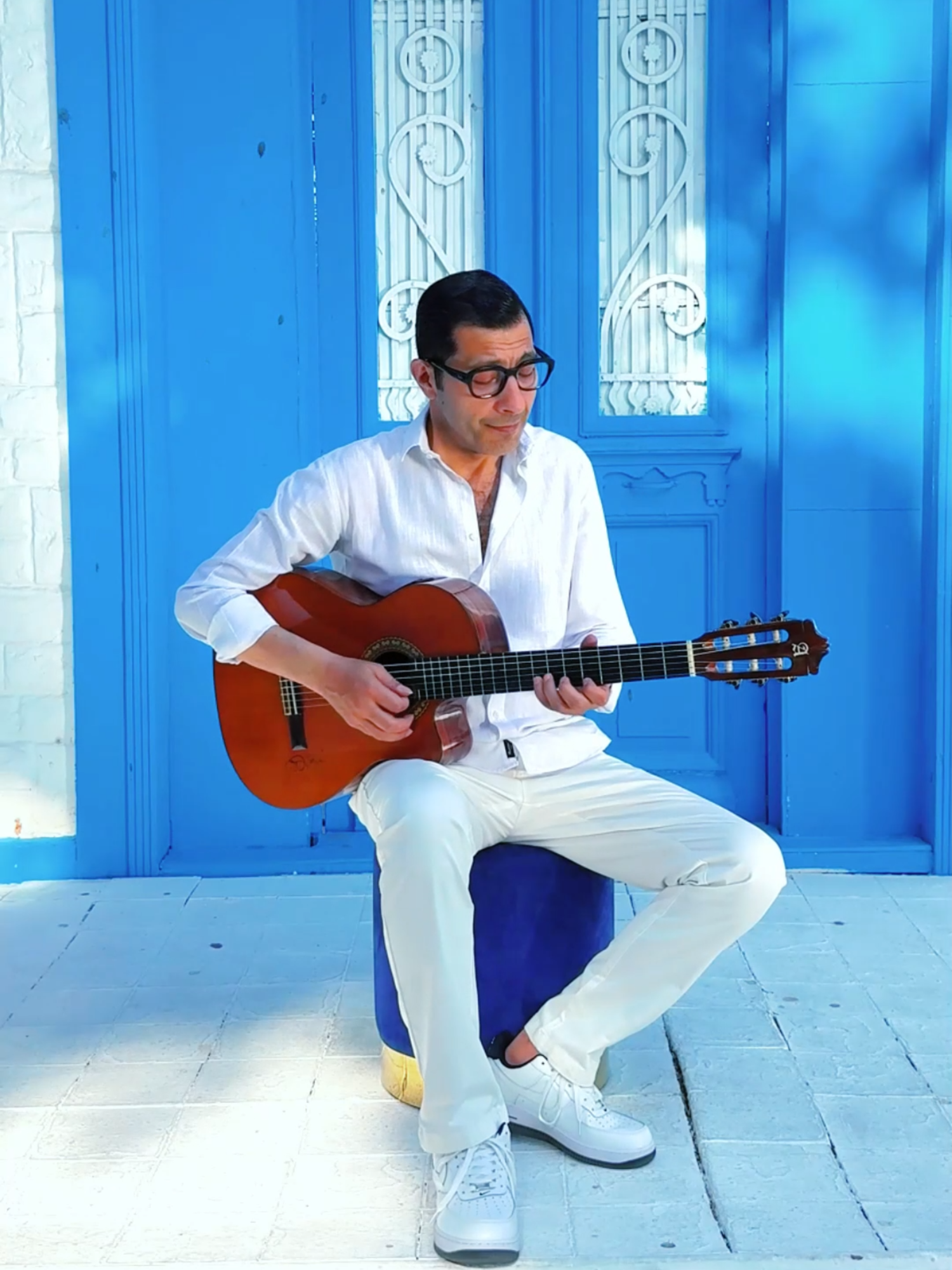 قلت أعمل لكم حاجه جديده 😉 يلا غربي sway with me♥️ #وحيد_ممدوح #guitarists #جيتار #guitarist #getar #getarist #tiktok #trending #trend #fyp #foryou #viral #viralvideo #capcut
