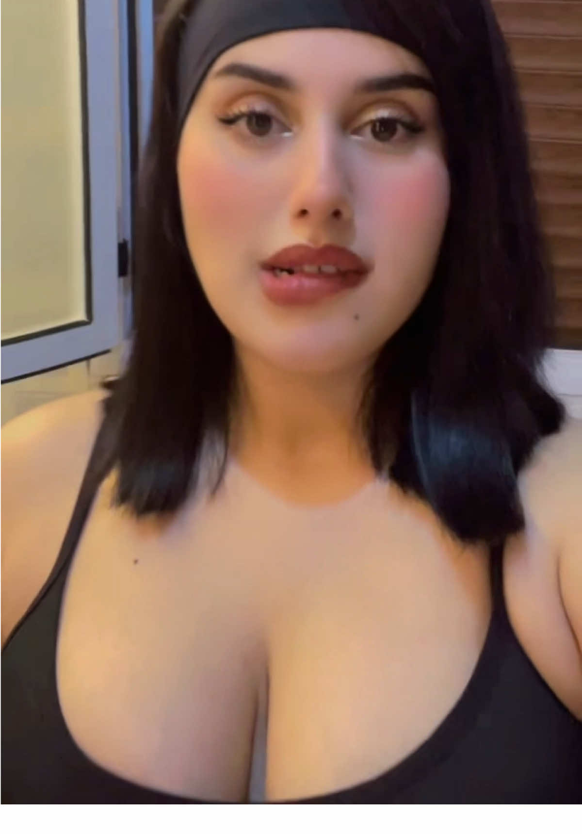 🫦 