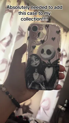 #skulls #nightmarebeforechristmas #fyp #iphonecase #viral 