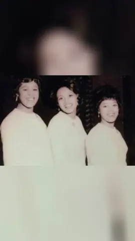 The Drew-Vels were an early 1960 R&B group from Evanston, IL, composed of sisters Erma Drew, Patti Drew, Lorraine 