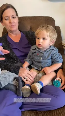 😂😂😂  #baby  #funnybabiesoftiktok #funnybaby  #bebeheureux #babywithdaddy #funny  #videodroles #funnyvideostolangh  #funnytiktoks #videofourire  #videoàmourirderire #enfantheureux  #enfantsheureux #bébédrole #bébés 