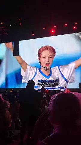 I 💛 หนูเหริน #renjun #nctdream #THEDREAMSHOW4_in_BKK