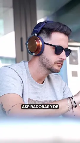 🤯 Cinco bestias del audio que te hacen olvidar que existe el vecino del taladro. Nuestros 5 auriculares de diadema con cancelación más top. ¿Cuál te llevarías a casa?