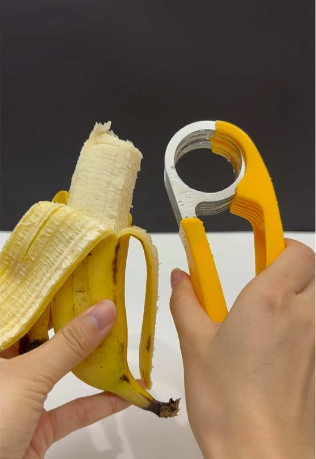 Can it cut bananas?#satisfying 