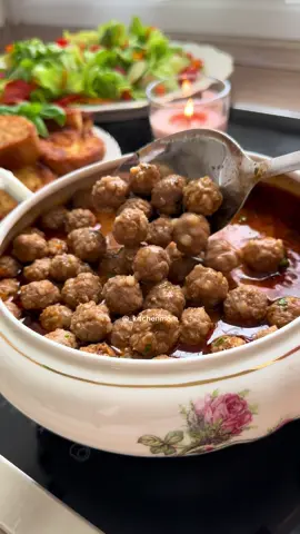 So lecker 🤤 Rezept / tarıf  Instagram  @_kitchenmom  #tarif #lezzet #dinner #eat #köfte 