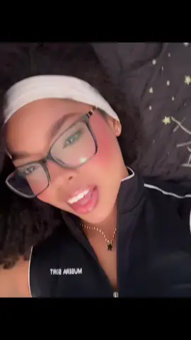 🤓