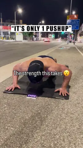 Woah 👀 (via Dohardthings365/IG) #strength #pushup 