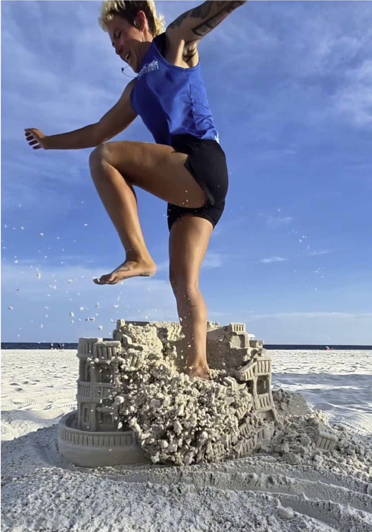 Sand Castle University captures the transient beauty of sand art, transforming simple grains into intricate and captivating sculptures. Founded by Janel Hawkins, it highlights diverse creations, from grand castles and playful sea creatures to complex architectural designs. Each work reflects extraordinary skill, turning beaches into temporary outdoor museums. Artist: @Sand Castle University  #sand #sculpture #art #asmr