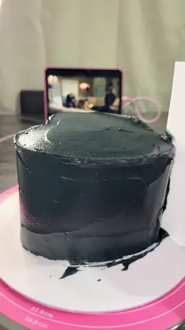 😍😍😍 #cake #houstonbaker #bakersoftiktok #heartcake #cakedecorating 