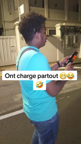 sortez les armes !🤞#charger #mauritius🇲🇺 #974🇷🇪🇷🇪 #challenge #funnytiktok @Azii_kilou05 @Azii.kilou 