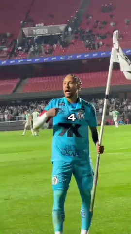 Neymar a marqué des buts que même Cristiano Ronaldo n’a jamais osé ! #Neymar #CristianoRonaldo #FootballLegende #ButMagique #FIFA