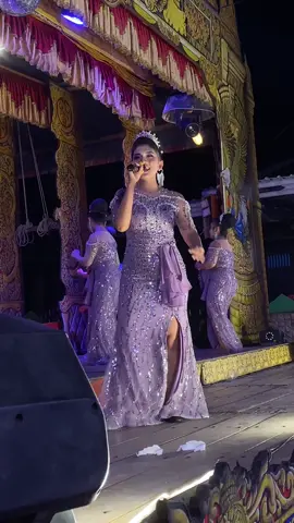 Dengan dirimu @Indah Kalola @𝐊𝐄𝐍𝐓𝐇𝐎𝐒𝐆𝐀𝐍𝐊😜🤘 #fyppppppppppppppppppppppp #fypage #fypシ゚ #xbyzca #storyorkespati #wahyumanggololovers #wahyumanggololoiki #wahyumanggolo 