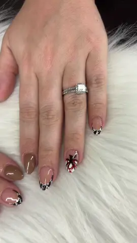 These are so freaking cute !! Are yall ready for fall?#nails #nailedbyleelee #fyp #hickoryncnails #fypnails 