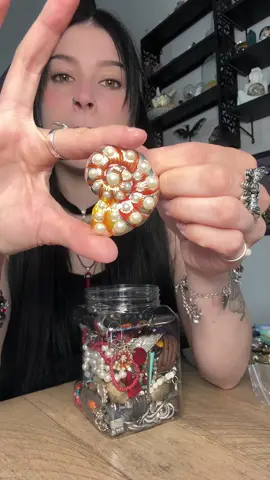 BEST MYSTERY JEWELRY JAR!!! 😍😍😍😍 #mysteryjewelryjar #mysteryjewlerygirl #fypシ゚viral #alttiktok #trendingvideo 