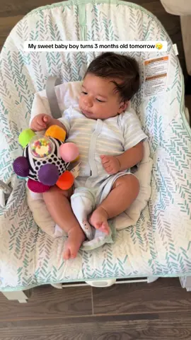 Don’t blink! Even being a SAHM and getting to spend every waking/sleeping moment with my kids, it’s never enough🥲time just flies by! #2monthsold #motherhood #son #babyboy #fyp 