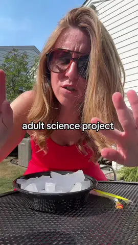 Just call me Bill Nye #momsover30 #colddrink #millennialsoftiktok #magictrick 
