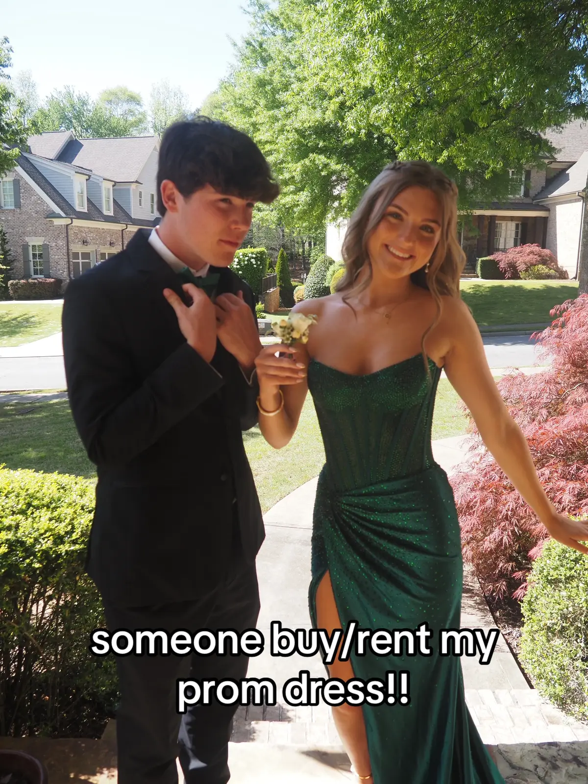 dm or comment if interested sheri hill!! #fyp #blowthisup #viral #media #prom #dress #sparkle #teenager #girls #dance #sherihill #green #beautiful #wonderful #relatable #buy 