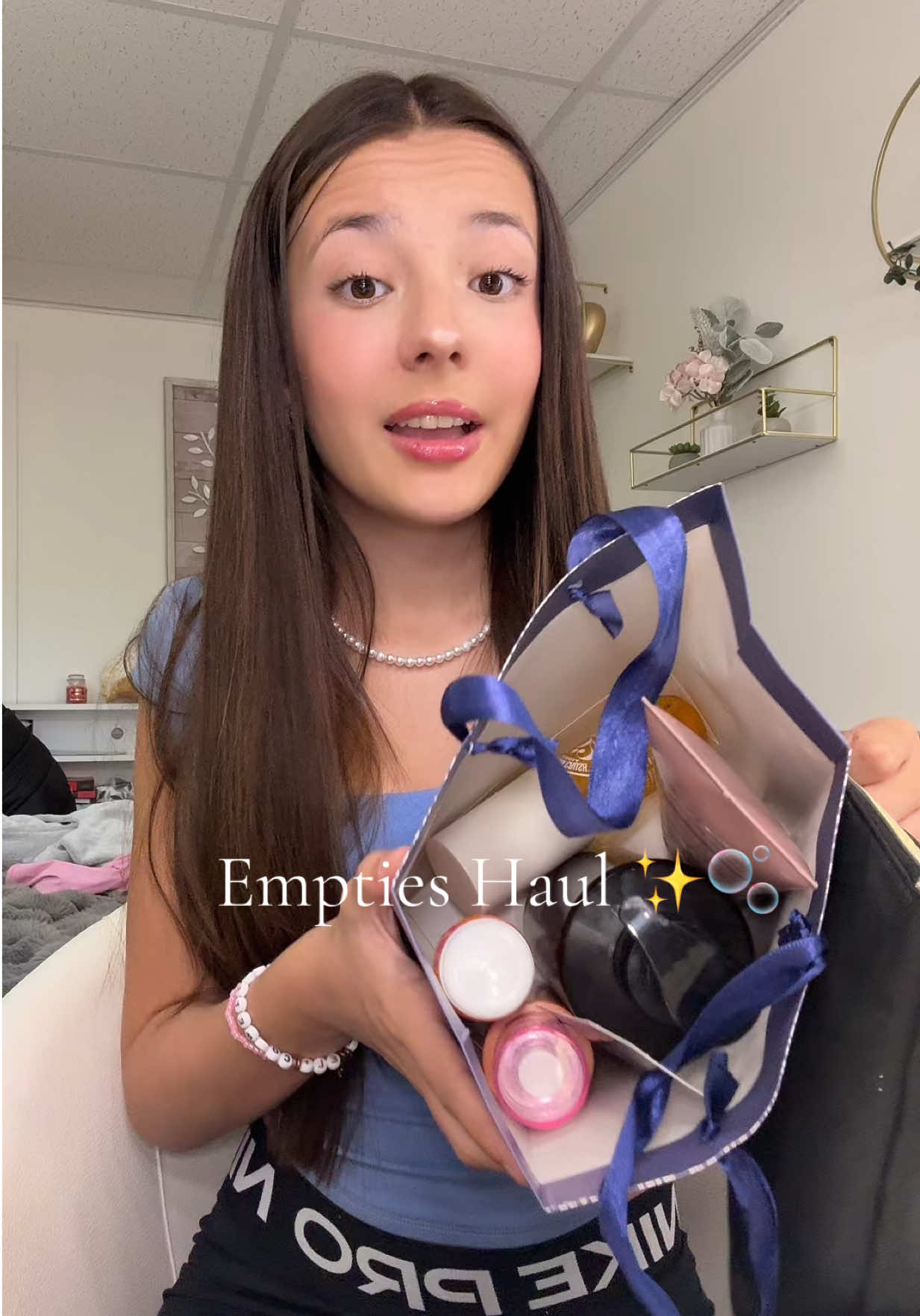 Empties Haul ✨ Aimez vous les produits? 💕 @Kosas @Rare Beauty @Sol de Janeiro Inc @Benefit Cosmetics @Bubble Skincare @elfcosmetics @Paula’s Choice @touchland @amika #empties #emptiesreview #xybca #fyp #viral 