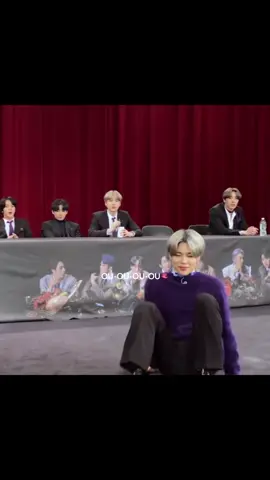 O olhar de mil ouououou#bts#fyp #fy #vaiprofycaramba #foryou 