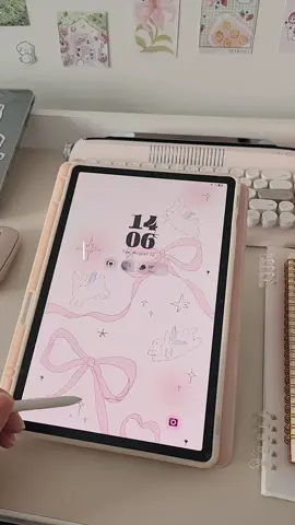Full tutorial of my current tablet setup! ✏️🤍 . My tablet: Samsung Galaxy Tab S9 . #tech #aestheticsetup #samsunggalaxy #ipad #tablet 
