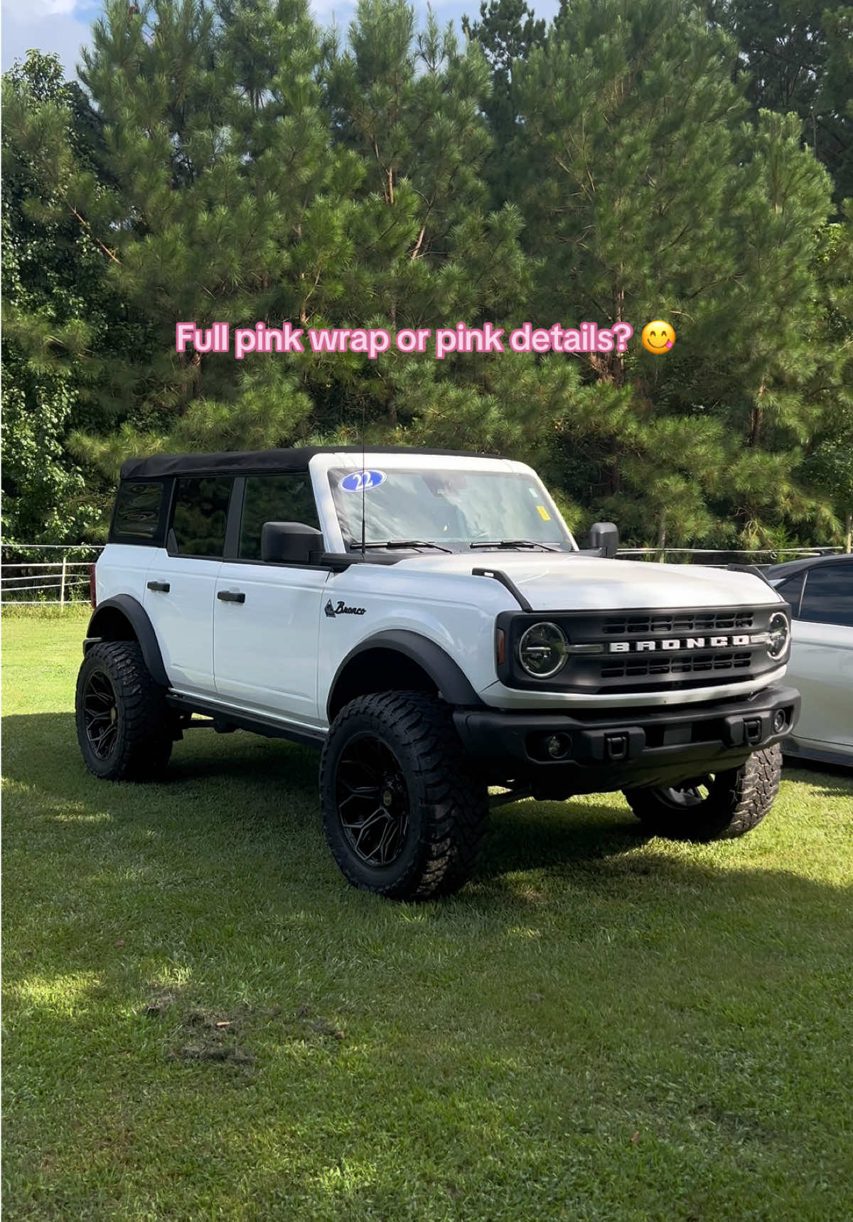 Cant decide!! 🥲🥲 #bronco #fordbronco 